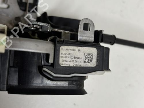 front-left-lock-volvo-v40-hatchback-525-d3-31440391-2012-2013-2014-2015-2016-2017-2018-2019-20173343 main image