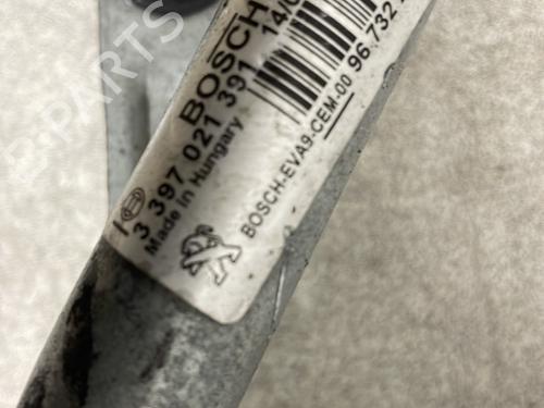 Used Front wipers mechanism Front wipers mechanism PEUGEOT 208 I (CA_, CC_) 1.4 HDi (68 hp) 31039371 31039371