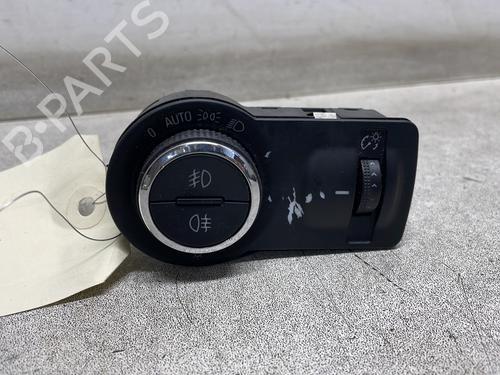 Forlygtekontakt OPEL INSIGNIA A (G09) 2.8 V6 Turbo 4x4 (68) (260 hp) 31909821