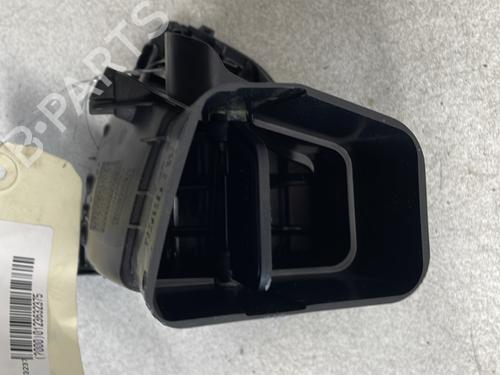 Luftventilen Luftventilen PEUGEOT 308 II (LB_, LP_, LW_, LH_, L3_) 1.6 HDi 100 (99 hp) 33632087 33632087