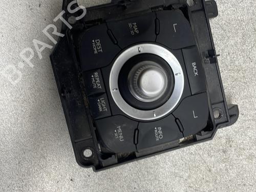 switch-renault-megane-iii-hatchback-bz01_-b3_-2008-32314308 main image