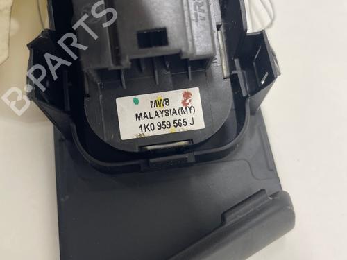 Used Left front window switch Left front window switch VW PASSAT B7 Variant (365) 1.6 TDI (105 hp) 34557189 34557189