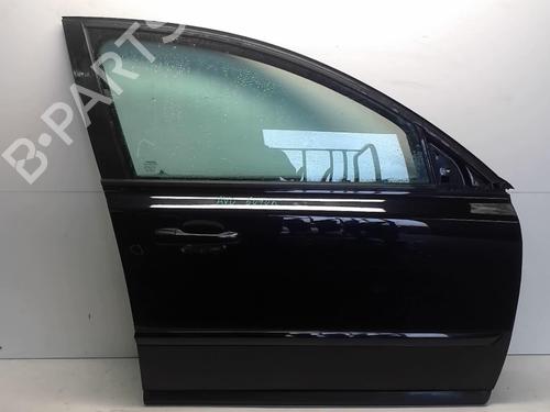 Puerta delantera derecha VOLVO V50 (545) 2.0 D (136 hp) 18221488