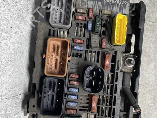 Fuse box CITROËN BERLINGO Box Body/MPV (B9) | BP33738136E1 - Image 3
