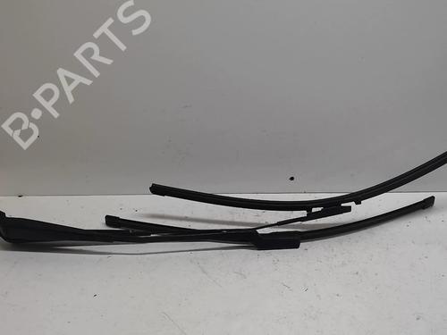 Used Front windshield wiper arm PEUGEOT 308 I (4A_, 4C_) 1.6 HDi (112 hp) 18218811