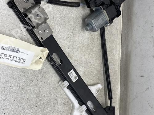 BP32138528C25 main image