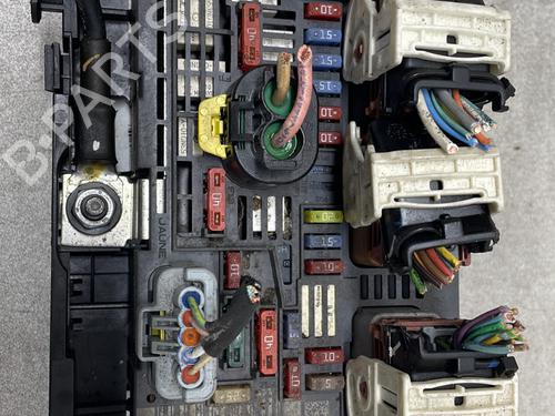 Fuse box CITROËN C5 III (RD_) 2.0 HDi 140 (RDRHF8, RDRHFA, RDRHA8, RDRHAJ) | BP33741398E1 - Image 4