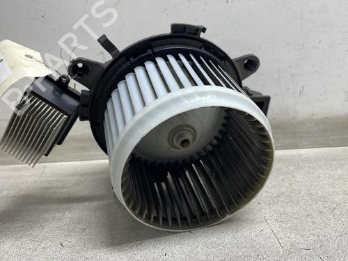 Used Heater blower motor PEUGEOT EXPERT Van (V_) 2.0 BlueHDi 120 (122 hp) 30899982