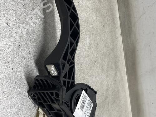 Pedal CITROËN C3 III (SX) 1.2 THP 110 (SXHNPS, SXHNZT, SXHNZ6) | BP32314305I4