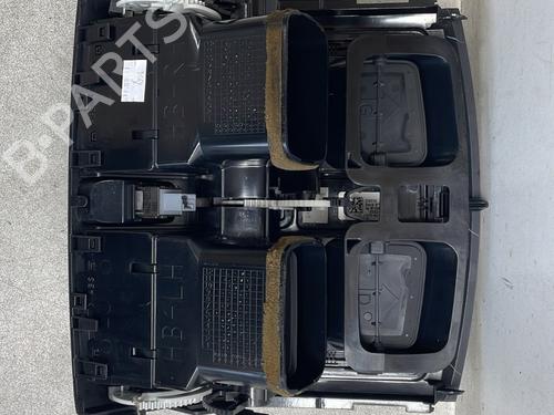 Air vent TOYOTA AURIS (_E15_) 1.8 Hybrid (ZWE150_, ZWE150R) | BP29718442I21 