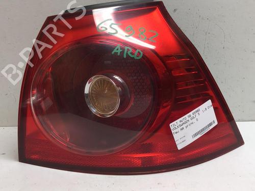 Højre baglygte VW GOLF V (1K1) 1.9 TDI (90 hp) 18227005