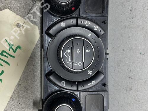 Comando clima PEUGEOT 5008 (0U_, 0E_) 1.6 HDi (110 hp) 31337121