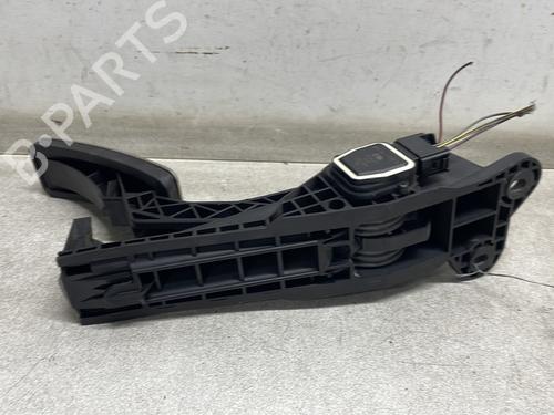 pedal-mercedes-benz-m-class-w164-2005-2006-2007-2008-2009-2010-2011-2012-32132183 main image