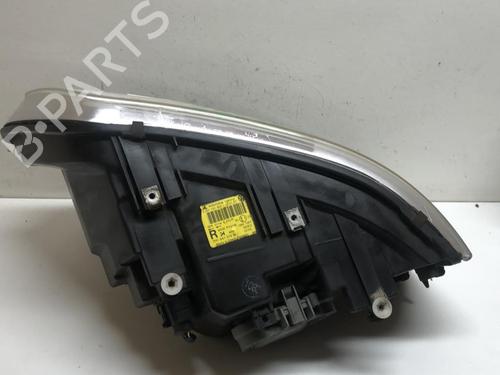 Used Right headlight Right headlight VW TRANSPORTER T5 Van (7HA, 7HH, 7EA, 7EH) 1.9 TDI (102 hp) 18230509 18230509