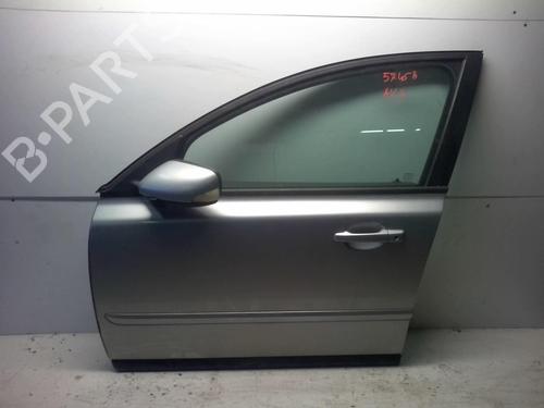 Used Left front door VOLVO S40 II (544) 2.0 D (136 hp) 18211932