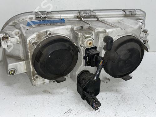 Used Right headlight Right headlight VOLVO V40 Estate (645) 1.8 i (122 hp) 18231784 18231784