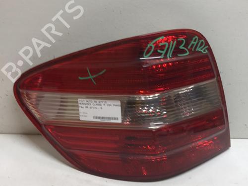 Venstre baglygte MERCEDES-BENZ M-CLASS (W164) ML 320 CDI 4-matic (164.122) (224 hp) 18226784