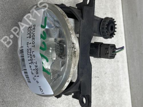 Used Right front fog light Right front fog light 27682113 27682113