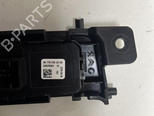 Used Gear lever Gear lever PEUGEOT 308 II (LB_, LP_, LW_, LH_, L3_) 1.2 THP 130 (131 hp) 20329559 20329559