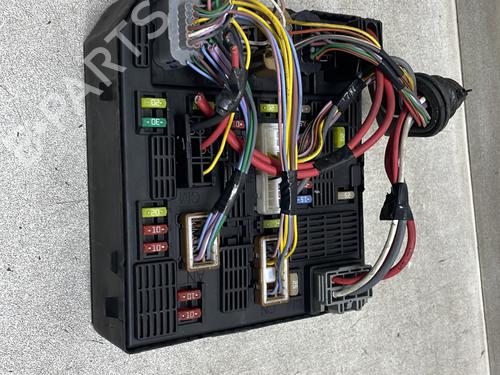 Used Fuse box RENAULT GRAND SCÉNIC III (JZ0/1_) 1.5 dCi (JZ09, JZ0D, JZ10, JZ14, JZ1G, JZ29, JZ2C) (110 hp) 31640774