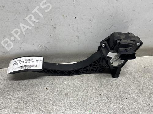 Pedal PEUGEOT 308 SW II (LC_, LJ_, LR_, LX_, L4_) 1.6 BlueHDi 120 (120 hp) 31981512
