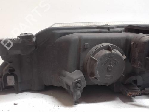 Used Right headlight Right headlight RENAULT LAGUNA II (BG0/1_) 1.9 dCI (BG0E) (105 hp) 18228850 18228850
