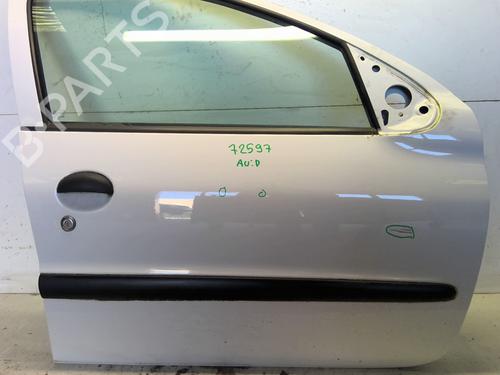 Right front door PEUGEOT 206+ (2L_, 2M_) 1.1 | BP25475632C3