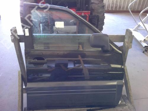 Used Right front door Right front door 18222111 18222111