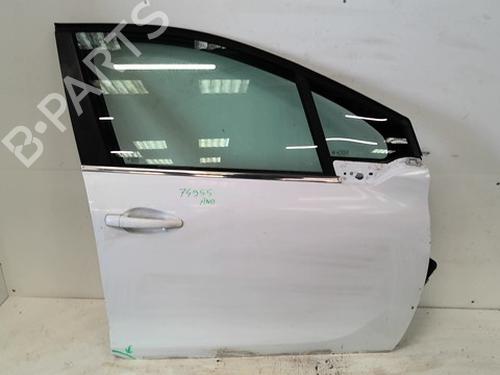 Used Right front door Right front door 32524009 32524009