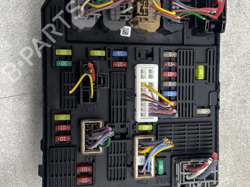 Used Fuse box RENAULT SCÉNIC III (JZ0/1_) 1.5 dCi (110 hp) 30750900