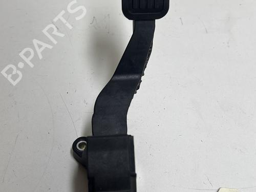 Used Pedal TOYOTA YARIS (_P9_) 1.4 D-4D (NLP90_, NLP90R) (90 hp) 20329567