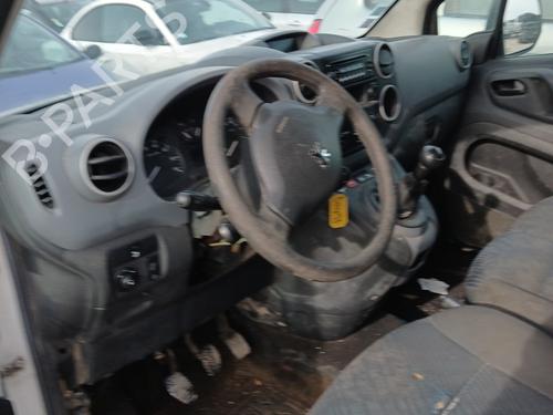 Left front door PEUGEOT PARTNER Box Body/MPV 1.6 HDi | BP25157547C2 
