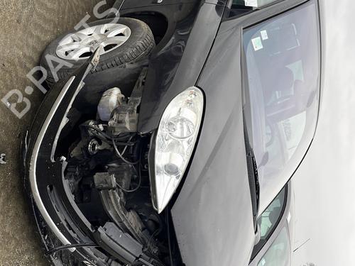 Brugte PEUGEOT 807 (EB_) 2.0 HDi (107 hp) 4429088