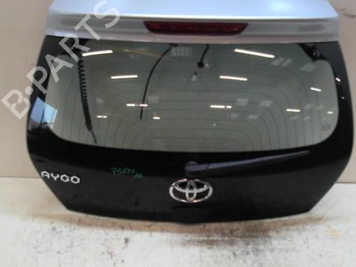 bootlid-window-toyota-aygo-_b4_-2014-37022837 main image
