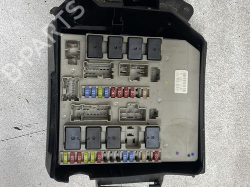 Sikringsdåse RENAULT CLIO III Grandtour (KR0/1_) 1.5 dCi (KR0F) (86 hp) 32132192