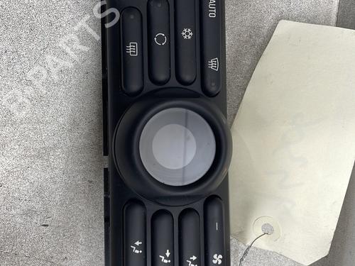 BP31768796I5 main image