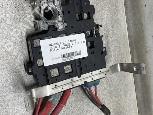 Used Electronic module Electronic module RENAULT CLIO II (BB_, CB_) 1.4 16V (B/CB0P, BB13) (98 hp) 33741418 33741418