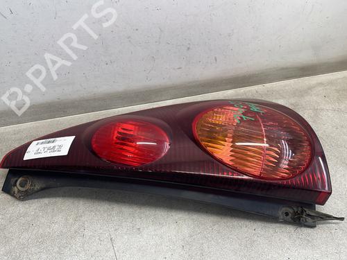 Used Right taillight Right taillight PEUGEOT 107 (PM_, PN_) 1.0 (68 hp) 30575998 30575998