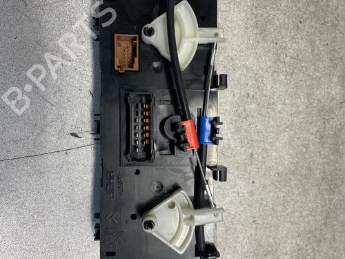 climate-control-citroen-ds3-sa_-2009-2010-2011-2012-2013-2014-2015-2016-34249511 main image