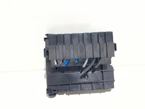 Used Fuse box Fuse box 38057321 38057321