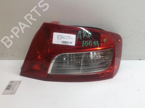 Right taillight PEUGEOT 407 (6D_) 2.0 HDi 135 (6DRHRH, 6DRHRE, 6DRHRG, 6DRHRJ) | BP18227160C35