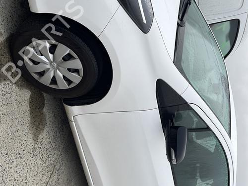 Right front fenders TOYOTA YARIS (_P13_) 1.0 (KSP130_, KSP130) | BP30493207C42 