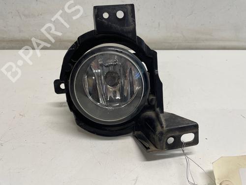 right-front-fog-light-renault-megane-iv-hatchback-b9amn_-2015-36647352 main image