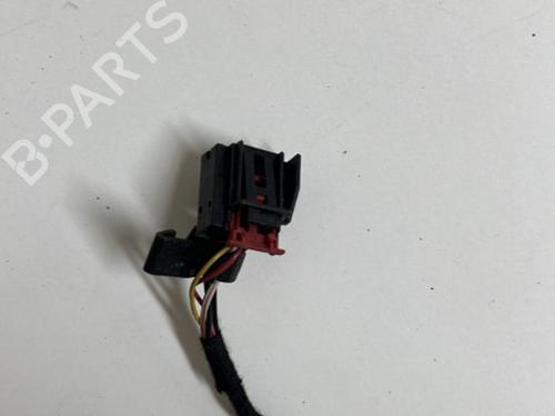 Used Right mirror Right mirror 19124153 19124153