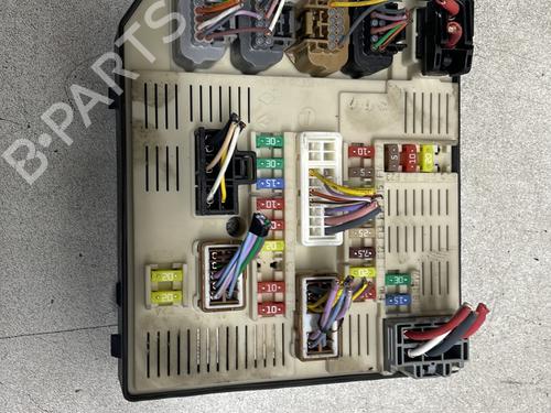 Used Fuse box RENAULT MEGANE III Hatchback (BZ0/1_, B3_) 1.5 dCi (BZ09, BZ0D, BZ1W, BZ29, BZ14) (110 hp) 31068714