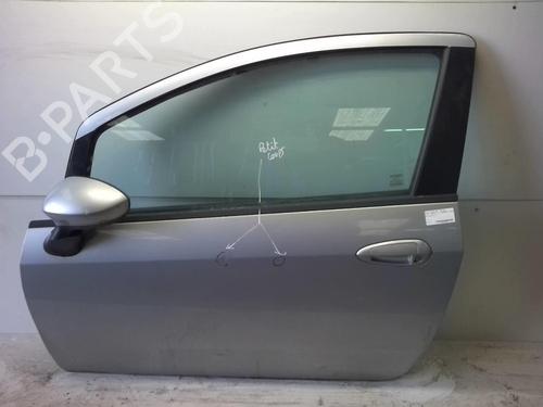 Used Left front door FIAT GRANDE PUNTO (199_) 1.3 D Multijet (199.AXD11, 199.AXD1A, 199.AXD1B,... (90 hp) 18219071