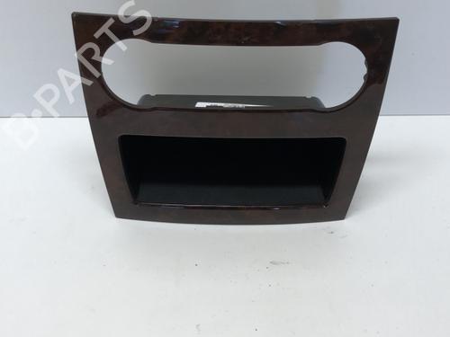 Used Glove box MERCEDES-BENZ B-CLASS Sports Tourer (W245) B 180 CDI (245.207) (109 hp) 18218666