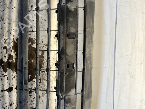 Used Front bumper RENAULT KANGOO / GRAND KANGOO II (KW0/1_) 1.5 dCi 90 (KW05, KW08, KW0G, KW11) (90 hp) 30576045