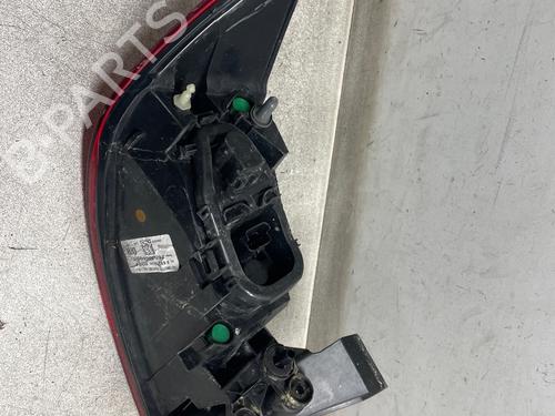right-taillight-renault-clio-iv-bh_-2012-2013-2014-2015-2016-2017-2018-2019-2020-2021-34501581 main image