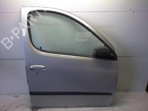 Used Right front door TOYOTA YARIS VERSO (_P2_) 1.3 (NCP20_, NCP22_, NCP20R, NCP22R) (86 hp) 18215463